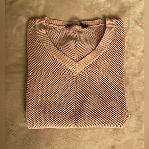 Lightweight kit sweater